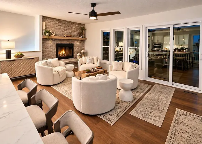 4br Lakefront Luxury - Hot Tub, Dock And Fire Pit Сasa de vacaciones