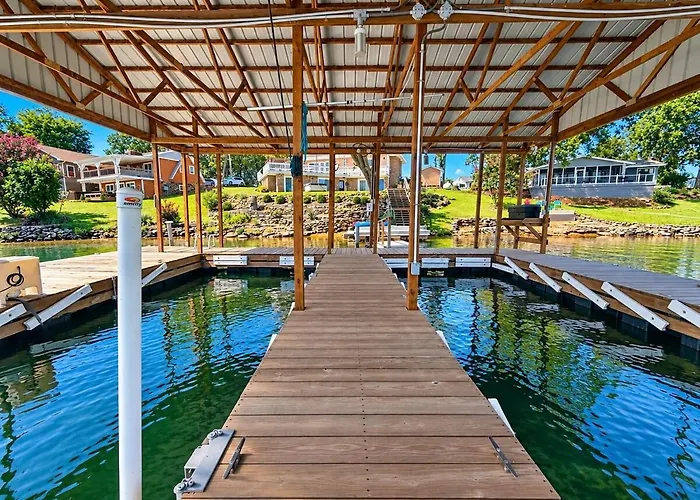 4br Lakefront Luxury - Hot Tub, Dock And Fire Pit Сasa de vacaciones *