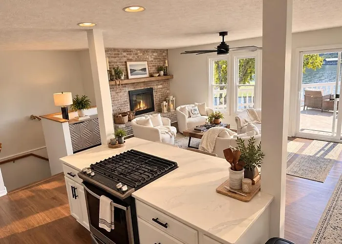 Сasa de vacaciones 4br Lakefront Luxury - Hot Tub, Dock And Fire Pit